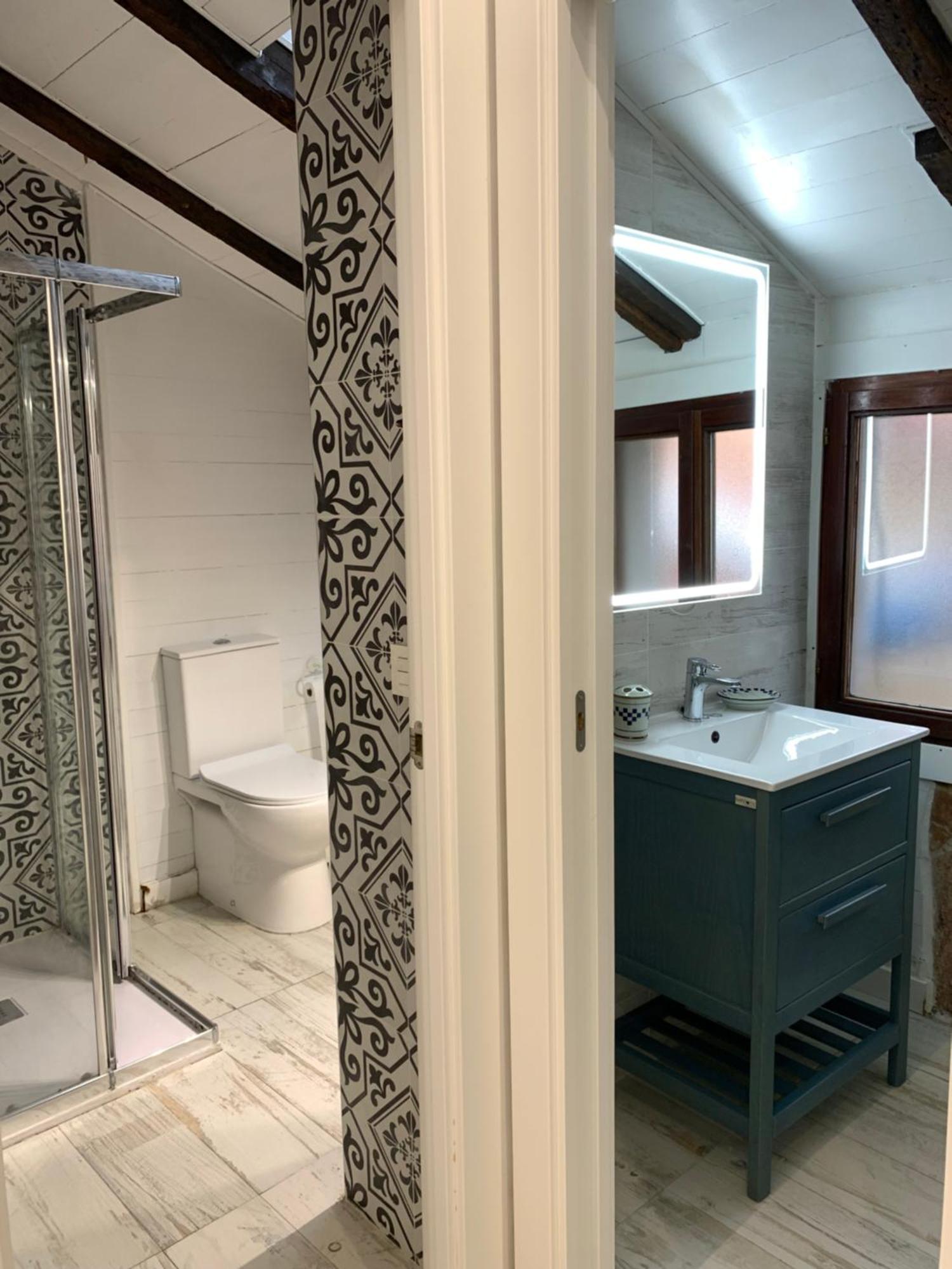Quarto em Acomodações Particulares Precioso Atico En Casco Viejo Bilbau