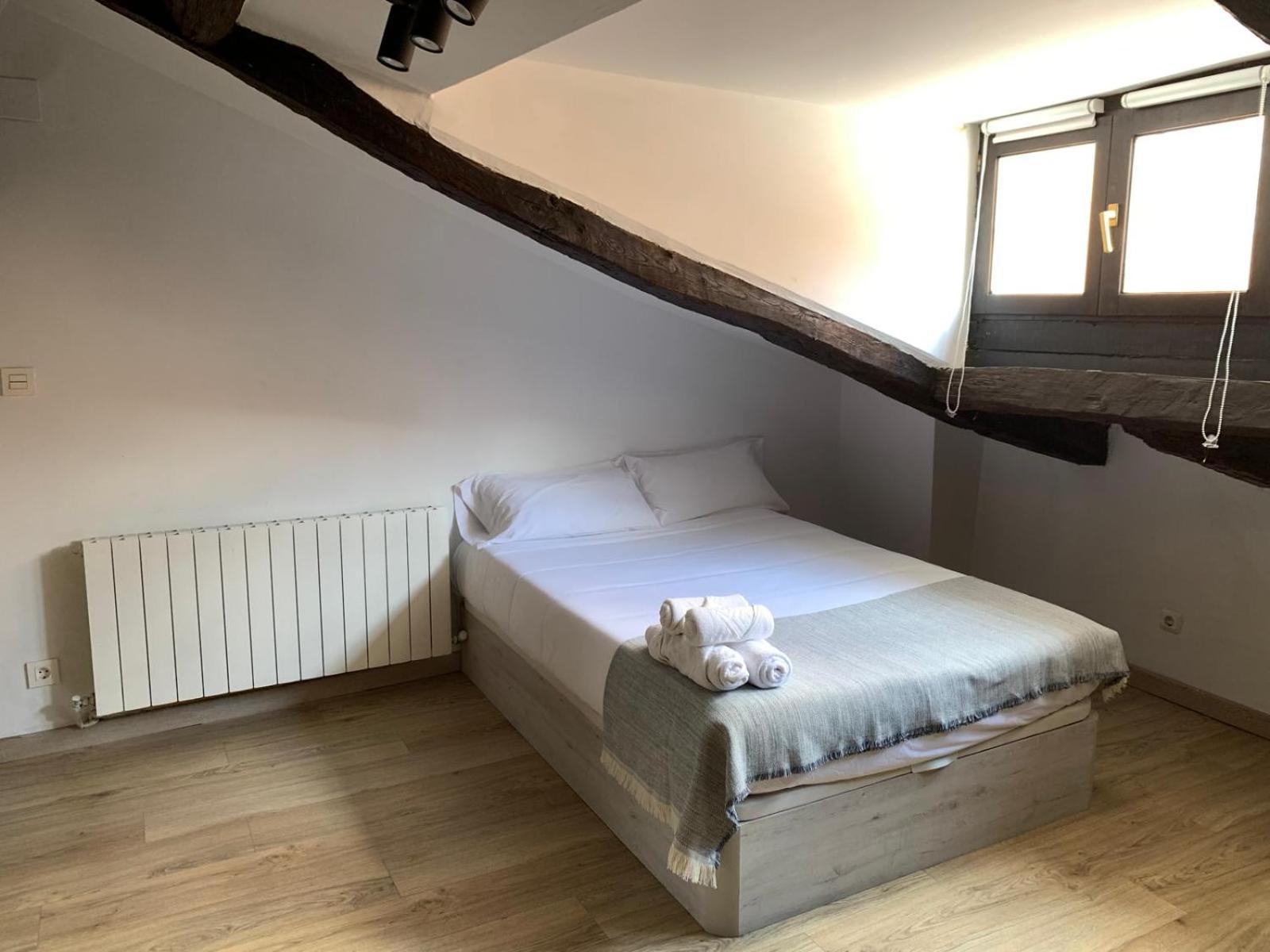 Precioso Atico En Casco Viejo Quarto em Acomodações Particulares Bilbau